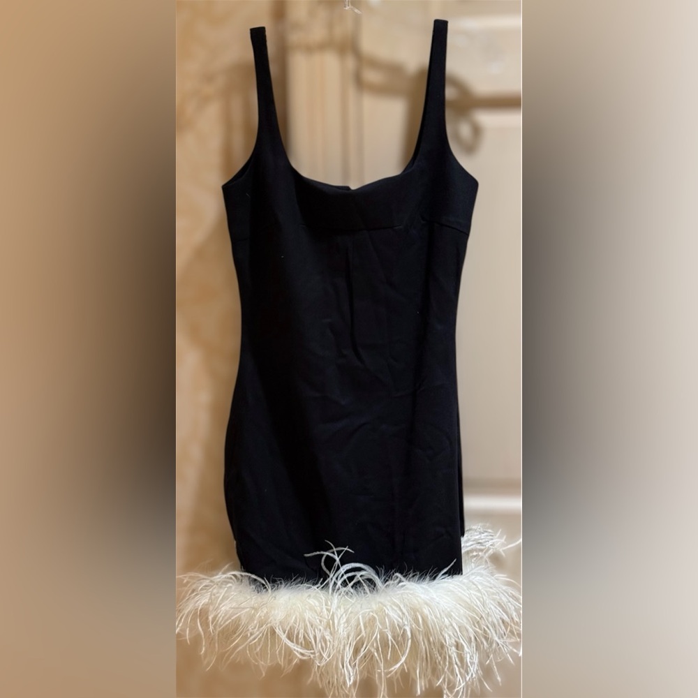MANURI Rinna Ostrich Feather Trim Square Neck Trim Dress Black White
NWT - Picture 5 of 8
